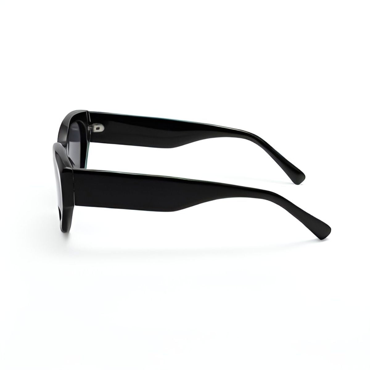 Black cateye sunglasses